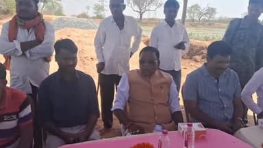 बगोदर: बरांय बडकीबांध में विधायक ने पुलिया निर्माण कार्य का किया शिलान्यास