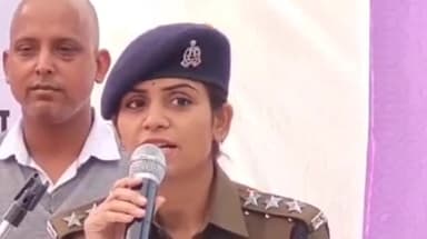 बहराइच: एसपी ने तीन पुलिस क्षेत्राधिकारियों का किया स्थानांतरण, नवागंतुक पुलिस उपाधीक्षक राज सिंह बने क्षेत्राधिकारी यातायात