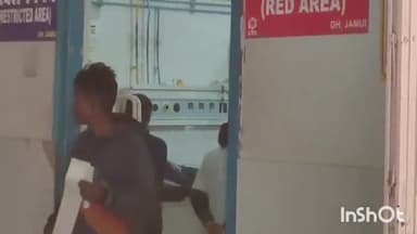 जमुई: अंबेडकर विद्यालय इंदपे में एक छात्रा की तबियत बिगड़ी, सदर अस्पताल में चल रहा इलाज