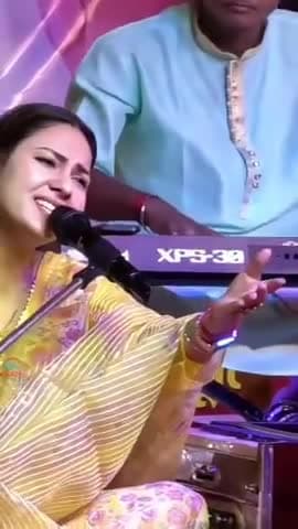 हम गैरों से नजरे मिलाते रहे........
......