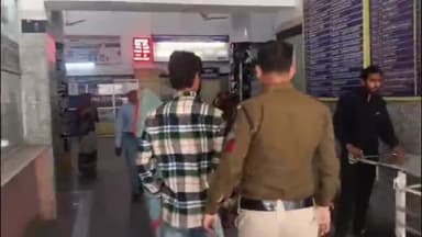 सेमरिया चौराहे पर रंगदारी मांगने वाले दबंग को पुलिस ने किया गिरफ्तार