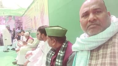 आरक्षण चोरी के विरुद्ध पार्टी कार्यालय पटना में बिहार के भावी मुख्यमंत्री श्री तेजस्वी यादव जी धरना पर बैठे हैं।

धरना में शामिल हुआ हु ।

भाई दिनेश पूर्व विधायक जगदीशपुर भोजपुर