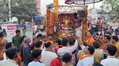 बक्सर: नौलखा मंदिर से भगवान विष्णु की शोभा यात्रा निकाली गई, नगर के विभिन्न मंदिरों में किया भ्रमण