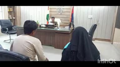 बलरामपुर: पुलिस अधीक्षक ने पुलिस कार्यालय में जनसुनवाई कर पीड़ितों की फरियाद सुनी