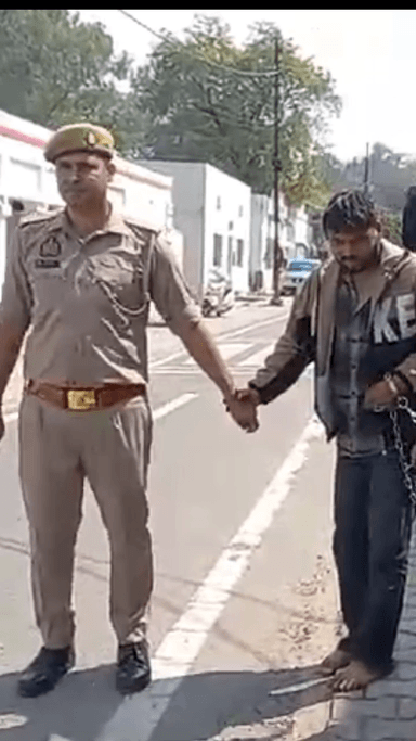 मेरठ: युवक को किडनैप कर पिस्तौल तानकर मारपीट करने वाले 2 आरोपी गिरफ्तार, एसपी सिटी ने पुलिस लाइन में मामले का किया खुलासा