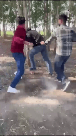 मेरठ: लोहिया नगर क्षेत्र में युवक को अगवा कर मारपीट, पीड़ित के पिता ने SSP से की शिकायत, वीडियो हुआ वायरल