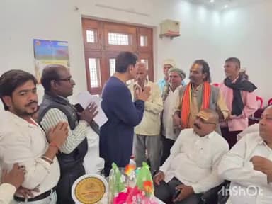 मेहदावल: कर्मा कला आवास पर मेहदावल के विधायक अनिल कुमार त्रिपाठी ने जनता दरबार लगाकर ग्रामीणों की समस्याएं सुनीं