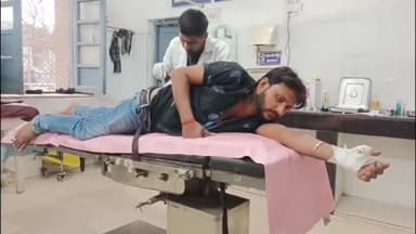 गहिरानाला में बस चालक पर नकाबपोश बदमाशों ने डंडे से किया हमला, पुलिस ने जिला अस्पताल में कराया मेडिकल