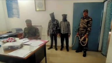 कुडू: कुडू पुलिस ने पिस्तौल के बल पर हुई लूट का भंडाफोड़ किया, दो अपराधी गिरफ्तार