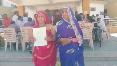 सागर नगर: महिला ने कलेक्ट्रेट में आयोजित जनसुनवाई में दिया आवेदन, कहा- मारपीट के मामले में बांदरी पुलिस नहीं कर रही है कार्रवाई