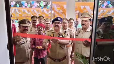 बलिया: पुरास चौकी रोहुआ में एसपी ने नवनिर्मित पुलिस चौकी कार्यालय और आवास का किया उद्घाटन