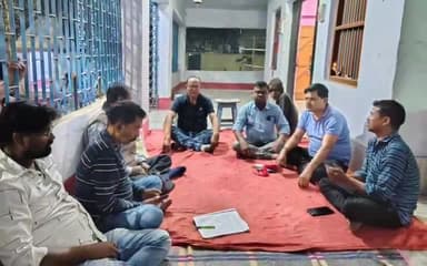 पूर्णिया पूर्व: 22 मार्च को होने वाले शीतला महोत्सव के लिए शीतला मंदिर परिसर बेलौरी में की गई बैठक