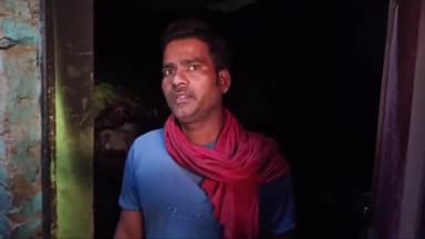 करछना: शोभऊ गांव में एक ग्रामीण के घर में शॉर्ट सर्किट के कारण आग लगने से गृहस्थी का सामान जलकर हुआ राख