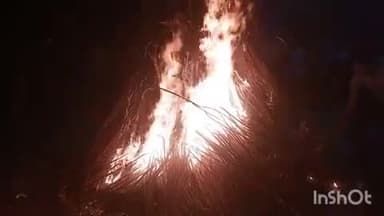सादाबाद: सिकन्दराराऊ और सादाबाद क्षेत्र में धूमधाम से हुआ होलिका दहन, लोगों ने एक-दूसरे को दी होली की शुभकामनाएं