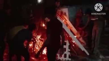 खुरई: नगर में धूमधाम से होलिका दहन, सभी वार्डों में एक-दूसरे को दी शुभकामनाएं