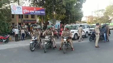 इंदौर पुलिस ने संवेदनशील इलाकों मे निकाला फ्लैग मार्च