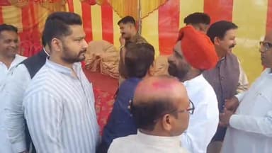 रामपुर: शुक्रवार को किला परिसर में होली मिलन समारोह का आयोजन किया गया, राज्यमंत्री बलदेव सिंह औलख रहे शामिल