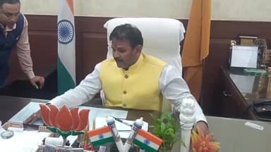 प्रयागराज: महापौर गणेश केसरवानी ने होली पर्व की बधाई देकर आपसी एकता व सौहार्द बनाए रखने की की अपील