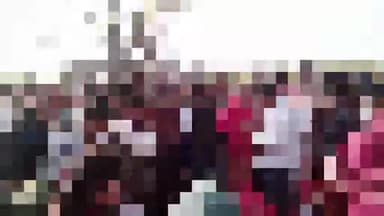 अमरोहा: अमरोहा देहात थाना क्षेत्र के एक गांव में पति ने पत्नी को आपत्तिजनक हालत में पकड़ा, प्रेमी की जमकर की धुनाई