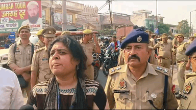 त्योहारों को लेकर हापुड़ प्रशासन अलर्ट, सुरक्षा के रहेंगे पुख्ता इंतजाम