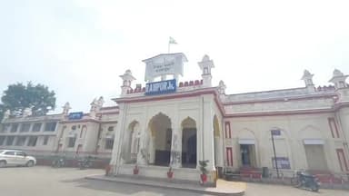 रामपुर: थाना शहज़ाद नगर क्षेत्र में ट्रेन से कटकर दर्जन भर बकरियों की हुई मौत, पशुपालक को हुआ एक लाख से ज्यादा का नुकसान