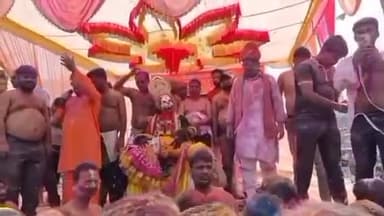 डुमरियागंज: बैदौला चौराहे पर निकाली गई भगवान नरसिंह की झांकी, विधायक श्यामधनी राही और पूर्व विधायक राघवेंद्र सिंह रहे मौजूद