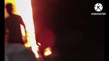 बड़ौद: आगर मार्ग पर भारत पेट्रोल पंप के सामने स्थित सुपर बैटरी ऑटो इलेक्ट्रिक दुकान में लगी आग, लाखों का माल जलकर हुआ ख़ाक