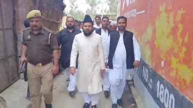 रामपुर: ग्राम मंझरा जगतपुर में सांसद मुहिबुल्लाह नदवी ने शहीद BSF जवान अंकुल सिंह के आवास पर पहुंचकर परिवार से की मुलाकात