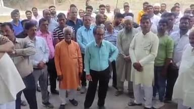 सुनेल: सुनेल ग्राम पंचायत को नगर पालिका में क्रमोन्नत करने की मांग को लेकर सीएम के नाम तहसीलदार को सौंपा ज्ञापन