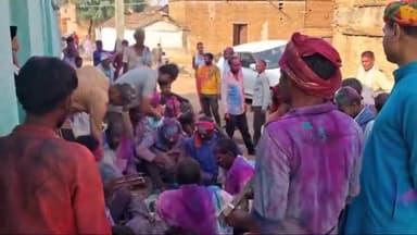 बडोनी: ग्राम दुर्गापुर में फाग महोत्सव का हुआ आयोजन, बड़ी संख्या में ग्रामीण हुए शामिल