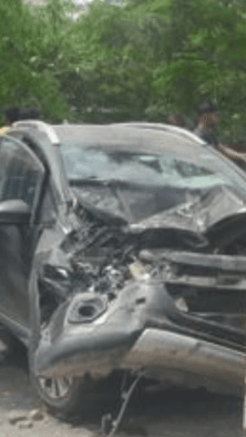 मोहनलालगंज: मोहनलालगंज क्षेत्र में पिकअप और कार की जोरदार टक्कर, हादसे में सात लोग घायल, 3 किलोमीटर तक लगा जाम