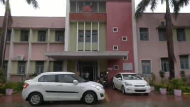 महिला प्रोफ़ेसर पर स्टूडेंट ने किया अश्लील कमेंट्स.. पुलिस ने स्टूडेंट के खिलाफ किया मामला दर्ज