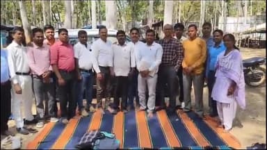 लोहरदगा: समाहरणालय मैदान में आदिवासी कर्मचारी समिति की हुई बैठक, सरहुल पूर्व संध्या समारोह की तैयारियां तेज