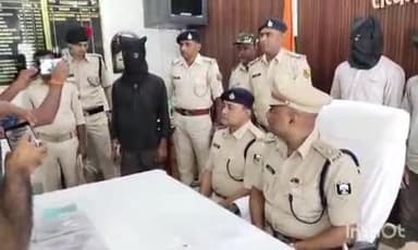 खगड़िया: मटिहानी के शिव मंदिर के पास हथियार तस्करी में 2 गिरफ्तार, 4 देशी कट्टे और 30 जिंदा कारतूस बरामद