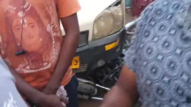 उदवंत नगर: उदवंतनगर बाजार पर मैजिक वाहन की टक्कर से बाइक सवार युवक हुआ जख्मी