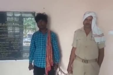 लखीसराय: गढ़ी बिशनपुर से उत्पाद थाना लखीसराय की पुलिस ने महुआ शराब के साथ एक तस्कर को गिरफ्तार किया