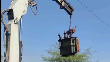 राजाखेड़ा: राजाखेड़ा में विद्युत विभाग ने ₹63 लाख की बकाया राशि पर 23 ट्रांसफार्मर उठाए, 164 कनेक्शन किए डीसी