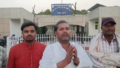 संयुक्त मोर्चा सरकार के द्वारा बेगूसराय बिहार को मक्का अनुसंधान केंद्र तोहफा के रूप में दिया गया था। बिहार के विकास के लिए वर्तमान केंद्र सरकार के कृषि मंत्री शिवराज सिंह के द्वारा कर्नाटक भेजा गया है। बेगूसराय को लुटा दिया बरे टीक बलों ने।