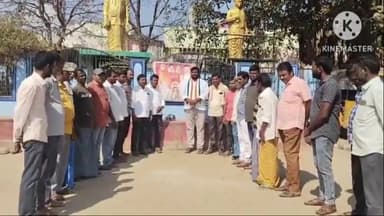 చిన్నగూడూరు: BC రిజర్వేషన్లు 42 శాతం పెంపు బిల్లు అసెంబ్లీలో ప్రవేశపెట్టిన సందర్భంగా చిన్నగూడూరులో CM రేవంత్ చిత్రపటానికి పాలాభిషేకం