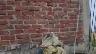 चंदौली: बनौली खुर्द में दीवार फांदकर चोरों ने आभूषण, नगदी और दो मोबाइल की चोरी की, पुलिस जांच में जुटी