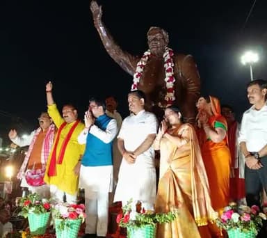 #हरदोई में नुमाइश चौराहे का नाम बदला अब कहलायेगा "अटल चौक"