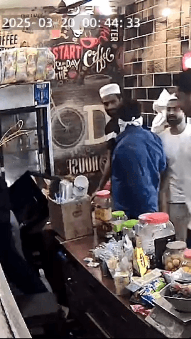 मेरठ: नौचंदी थाना क्षेत्र में कन्फेक्शनरी संचालक के साथ उधार के पैसे मांगने पर की गई मारपीट, घटना का सीसीटीवी वीडियो हुआ वायरल