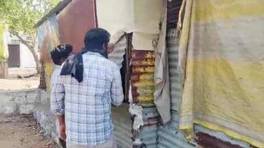 धौलपुर: पहाड़ वाले बाबा की दरगाह के पास दुकान से अज्ञात चोरों ने की चोरी, नगदी समेत अन्य सामान हुआ चोरी