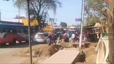 कुंडम: कुंडम थाना क्षेत्र में पशु गौशाला के पास तेज रफ्तार बाइक ने दो बाइक सवारों को टक्कर मारी, दोनों घायल