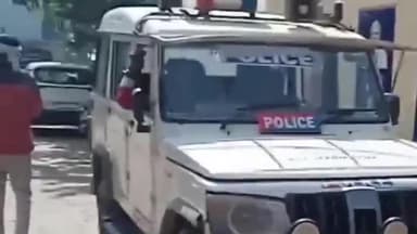 बहादुरपुर: करीला माता मंदिर से 19 वर्षीय युवती लापता, बहादुरपुर पुलिस ने मामला दर्ज किया