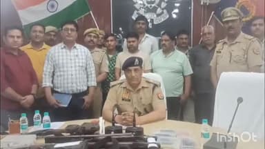 मैनपुरी: किशनी पुलिस, SOG और सर्विलांस टीम ने फर्जी शस्त्र लाइसेंस बनाने वाले गिरोह के 6 लोगों को किया गिरफ्तार