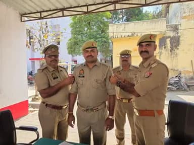 जौनपुर सिकरारा थाने में तैनात बड़े भाई दुर्गेश गोंड जी को आज दिवान पद पर प्रमोशन हुआ। बहुत बहुत बधाई एवं शुभकामनाएं।
#BreakingNews #police #breakfast