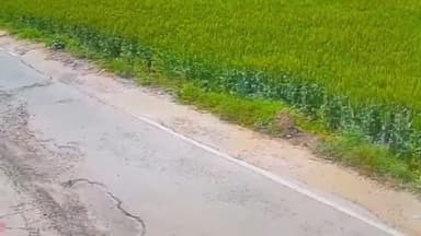 ਭੋਗਪੁਰ: ਕਾਲੇ ਬੱਕਰੇ ਵਿਖੇ ਪੁਲਿਸ ਨੂੰ ਦੇਖ ਕੇ ਇੱਕ ਵਿਅਕਤੀ ਨੇ ਭਜਾਈ ਆਪਣੀ ਕਾਰ ਮਾਮਲਾ ਨਸ਼ਾ ਤਸਕਰੀ ਦਾ