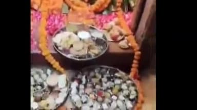 सिराथू: शीतला अष्टमी पर कड़ा की शीतला मंदिर में 56 प्रकार के भोज के प्रसाद की हुई विशेष आरती