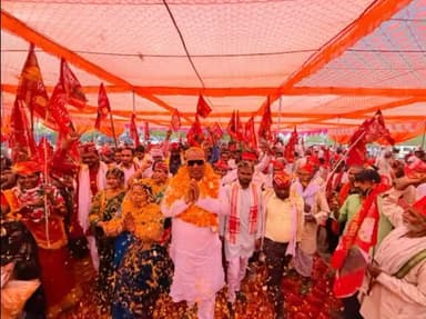 आज जनपद चंदौली अरंगी गांव में निषाद पार्टी संवैधानिक अधिकार न्याय यात्रा का हुआ भव्य स्वागत जनसभा।

#संवैधानिकअधिकार